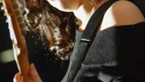 Пускат албум с неиздавани песни на Ейми Уайнхаус 