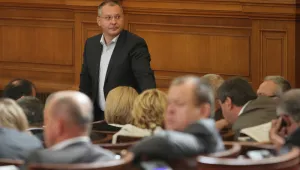 Станишев: Бойко Борисов направи институциите за посмешище