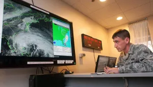 „Флорънс” приближава Източното крайбрежие на САЩ: Очакват се катастрофални наводнения 