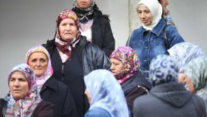 Кой позволи на криминално проявен да пребие детето си до смърт?