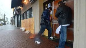 Бизнесът в Ню Йорк вече отчита загуби заради урагана