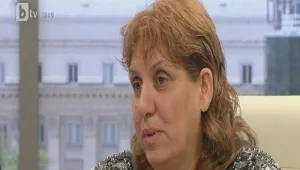 Майка на арестант заплашва със самозапалване