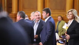 Станишев към ГЕРБ: Вие ли ще говорите за чистка, безсрамници?