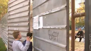 Граждани бранят с телата си кварталната градинка
