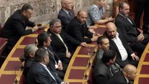 Гръцкият парламент спря държавното финансиране на Златна зора