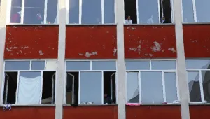 Бежанци протестираха във Военна рампа заради сменен шеф