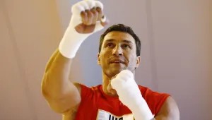 Кличко ще се бие с Пулев, после ще се пробва за пояса на брат си