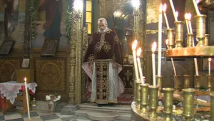 Протестът срещу Бат’ Сали се пренесе в църквите