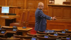 Депутатите пак са в изборна ваканция