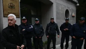 Сидеров отиде във ВСС, оплака се, че се гаврят с честта му 