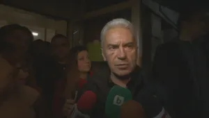 Какво провокира нощните акции на Волен Сидеров?