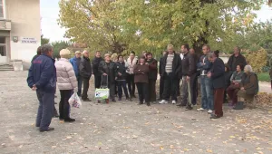 Бунт в село Черноземен заради изборни туристи