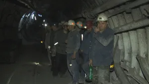 Миньорите от Бобов дол спират протеста, вземат заплати 