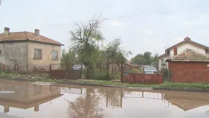 Пороите причиниха щети на няколко места в страната