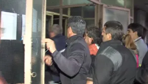 Миньорите в Бобов дол щурмуваха рудника