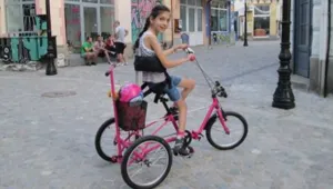 Откраднаха колелото на дете, което иначе не може да се придвижва само