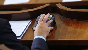 Първи ден на новото НС, а вече има отцепил се депутат