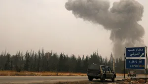 Военни самолети бомбардират райони в Алепо 
