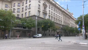 Част от бул. „Дондуков” остана без пешеходни пътеки