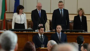 Актьорът Евгени Будинов замести Антон Тодоров в Парламента