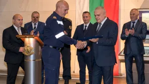 Наградиха огнеборците, участвали в гасенето на големия пожар в Пирин