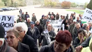 Жители на с. Чернево щурмуваха девненския завод „Солвей соди”