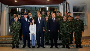 Премиерът се срещна с нашите войници в Босна