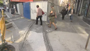 Протест пред сградата на общината заради ремонтите в центъра