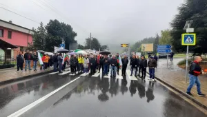 Протест затвори пътя за Велинград на изхода на с. Варвара