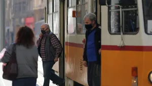 ЦГМ предупреждава: Полицията проверява за спазване на COVID мерките 