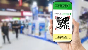 Обсъжда се от догодина зелените сертификати да са валидни само с трета доза в ЕС