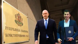 Критики към президента след решението на КС за гражданството на Кирил Петков