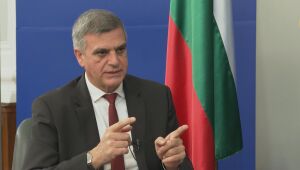 Стефан Янев: COVID вълната няма да отложи изборите