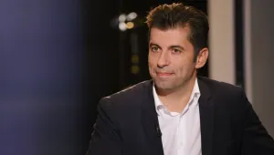 Петков след пълния запис: Мария Габриел е пример за смелостта и способностите на дамите в политиката