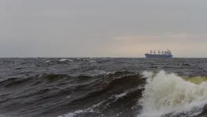 Два товарни кораба се удариха: Няколко души са в неизвестност