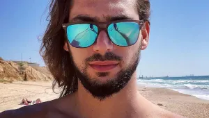 Два пъти успява да избяга от смъртта: Мъж спасява живота на 12 непознати в Израел, преди да бъде убит