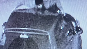 Три години затвор за мъжа, който блъсна полицай в Плевен и го вози на капака си