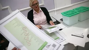 След оспорения изборен резултат: Отварят чувалите с бюлетини в 14% от секциите в Грузия