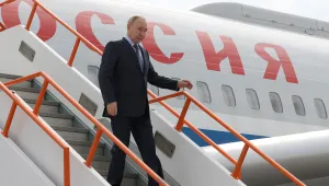 Полският външен министър: Не мога да гарантирам, че полски съд няма да разпореди да ескортираме самолета на Путин