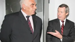 Уорлик: Дошъл е моментът за справянето с корупцията в митниците