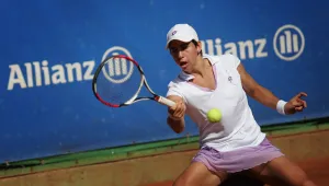 Карла Суарес Наваро е първата финалистка на 
