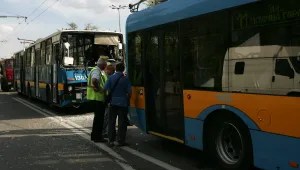 Два тролейбуса се блъснаха в столицата