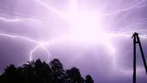 Мощни лазери, облъчващи небето, ще предизвикват дъжд