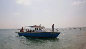 Четирима души загинаха, след като лодка потъна в Ламанша