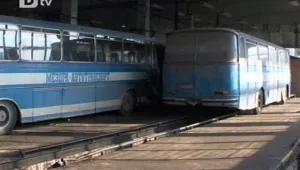 Шофьори на автобуси бойкотират в Мездра