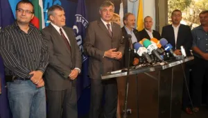 Софиянски за Костов: Все за нещо ще намери да се начумери
