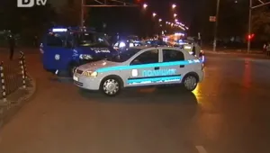 Камион прегази майка с дете на зебра в столицата
