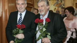 БСП представи официално кандидатпрезидентската си двойка