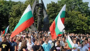 Над 500 протестираха в Пловдив заради Катуница