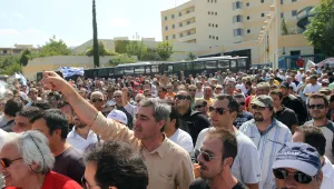 Протестите в Гърция не стихват